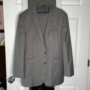 Men’s Kenneth Cole Suit - 42L W35